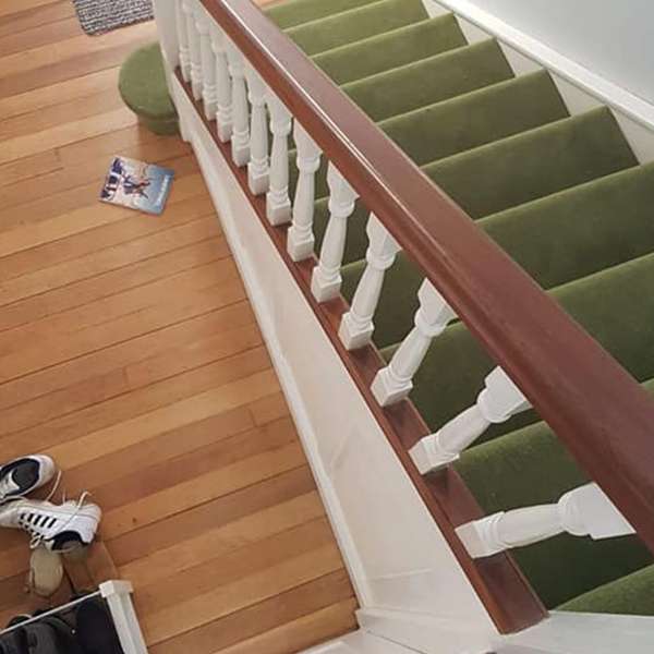 _0018_stairs green